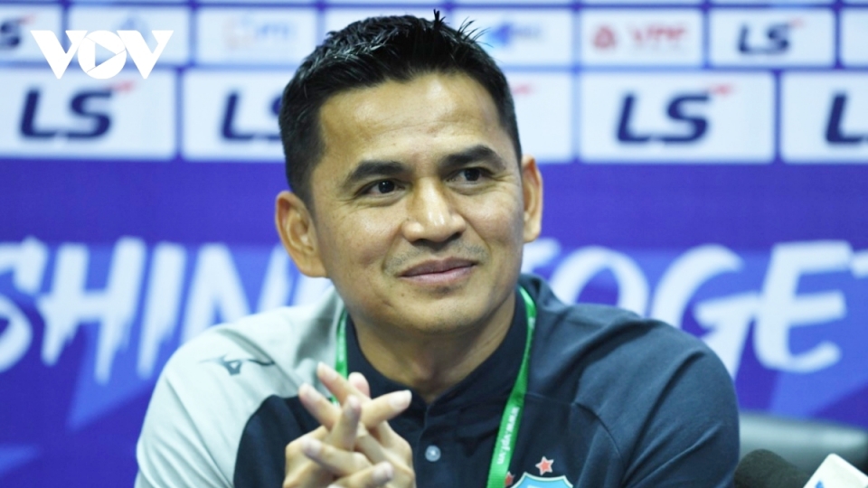 kiatisuk.jpg