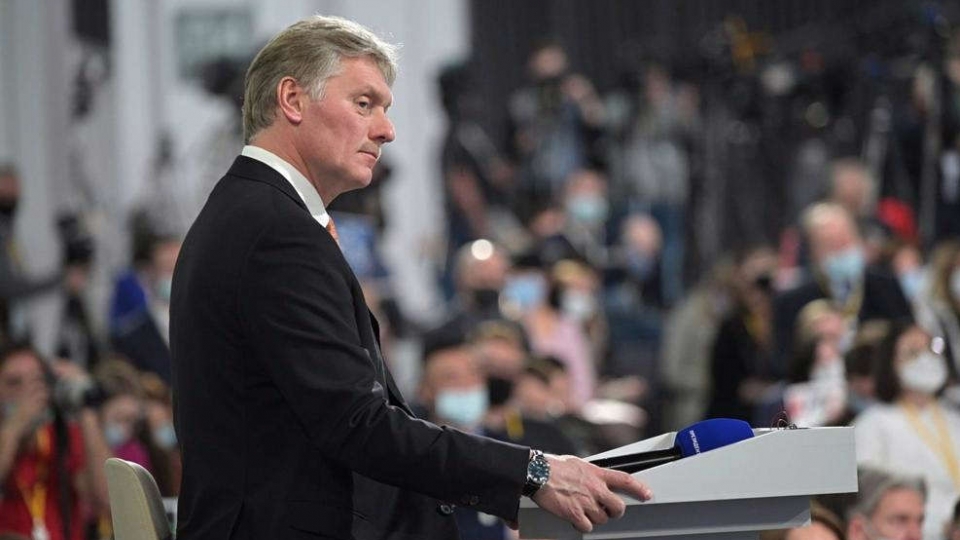 phat ngon vien Kremlin, Peskov o Moskva -kremlin.jpg