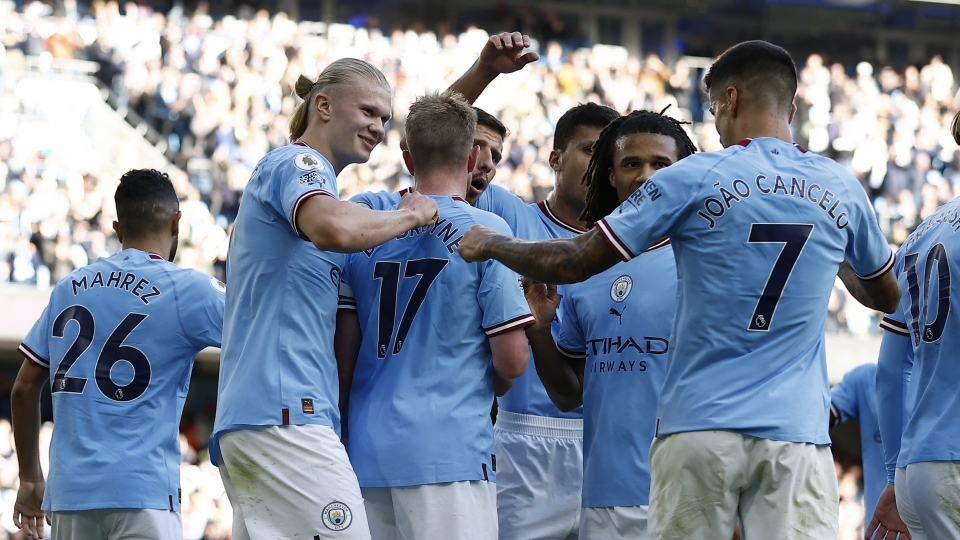 2022-10-08T152802Z_1062683903_UP1EIA816YOLC_RTRMADP_3_SOCCER-ENGLAND-MCI-BOU-REPORT.JPG