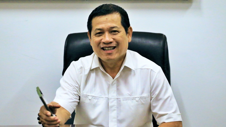 duong van hien trong tai.jpg