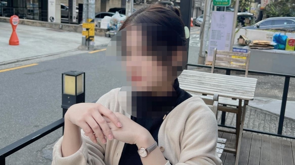 nan nhan Tuyen nguoi Viet tu vong vu giam dap o Seoul Han Quoc -gia dinh nan nhan.jpg