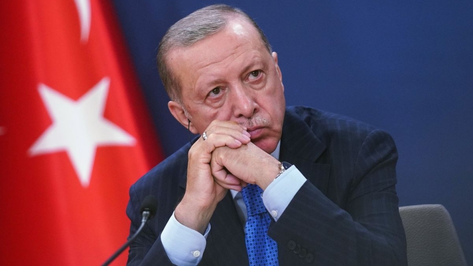 tho_nhi_ky_erdogan_2.jpg