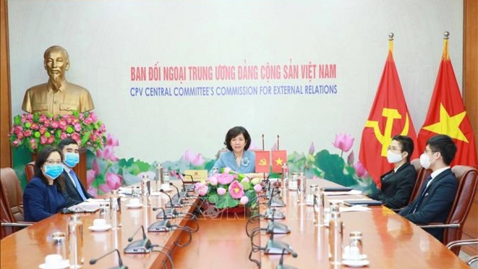 vna-potal-doan-dai-bieu-dang-cong-san-viet-nam-du-cuoc-hop-lan-thu-36-cua-uy-ban-thuong-truc-icapp-stand.jpg