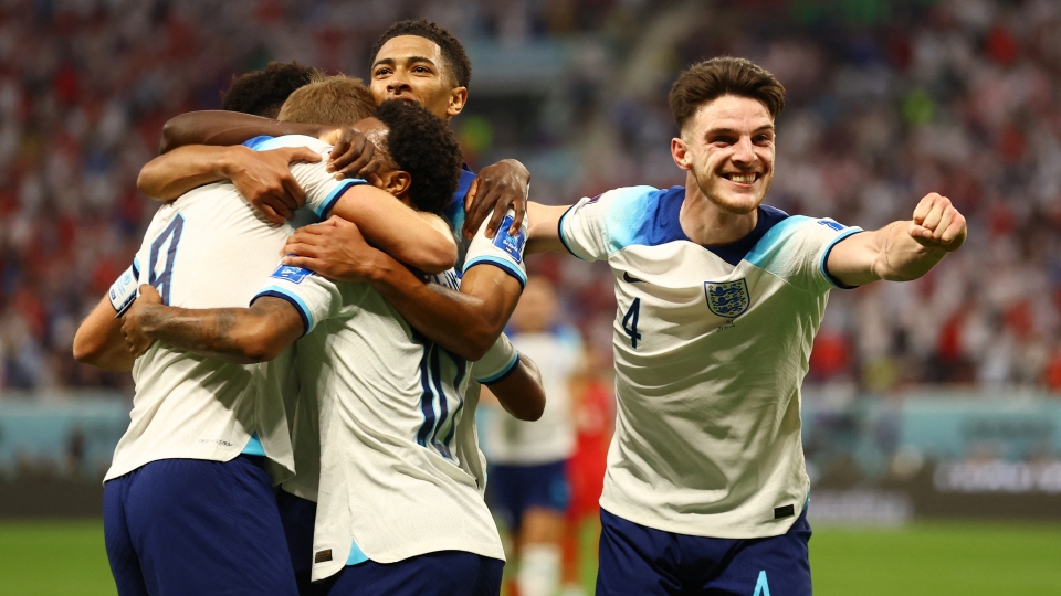 2022-11-21T135919Z_1858852933_UP1EIBL12UTKR_RTRMADP_3_SOCCER-WORLDCUP-ENG-IRN-REPORT.JPG