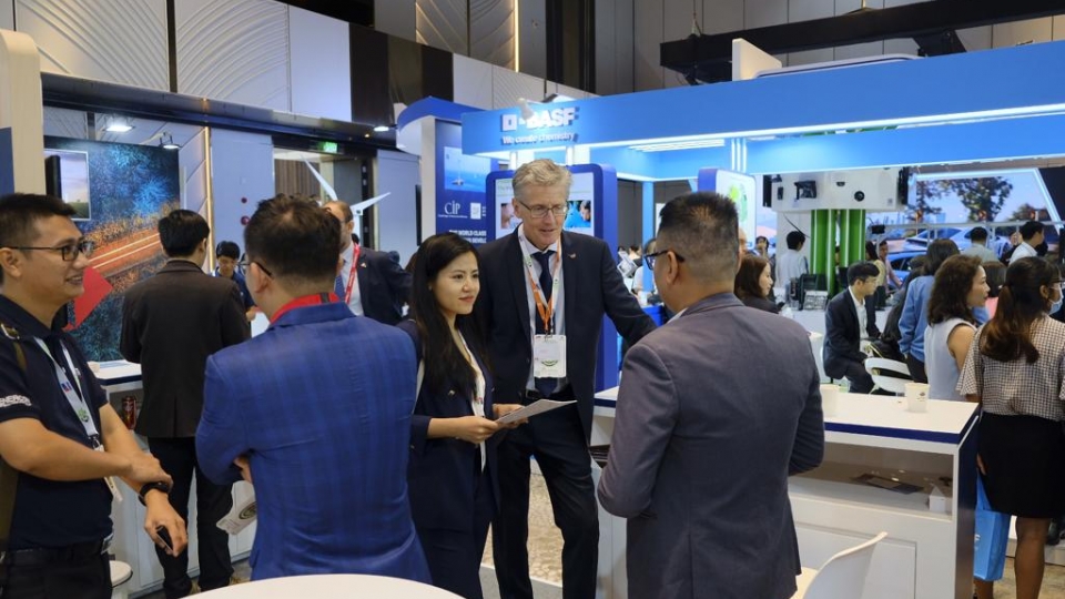 norway pavillion.jpg