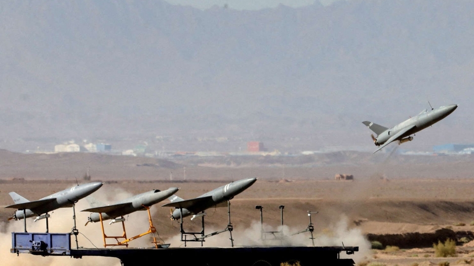 Iran phong UAV 8-2022 -hang thong tan Tay A.jpg
