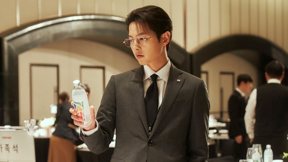 Song-Joong-Ki-Reborn-Rich.jpeg