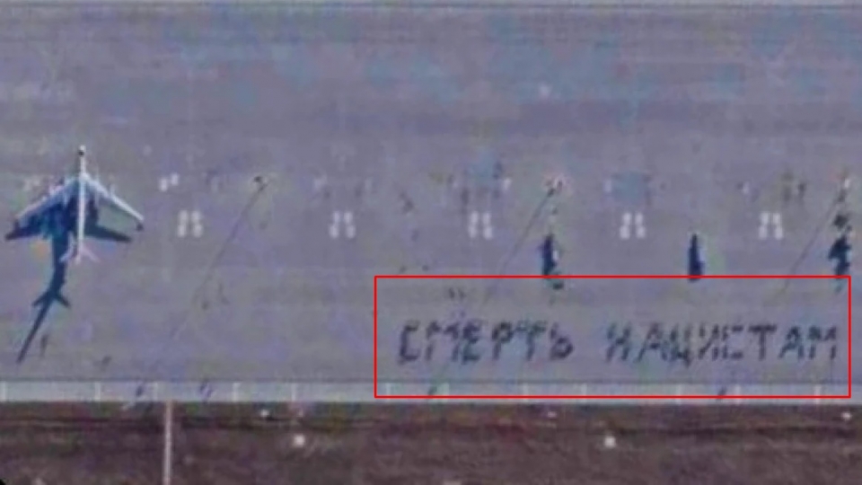 san bay Nga Engels, hinh anh ve tinh, dong chu Nga ran de phuong Tay -eurasian times.jpg