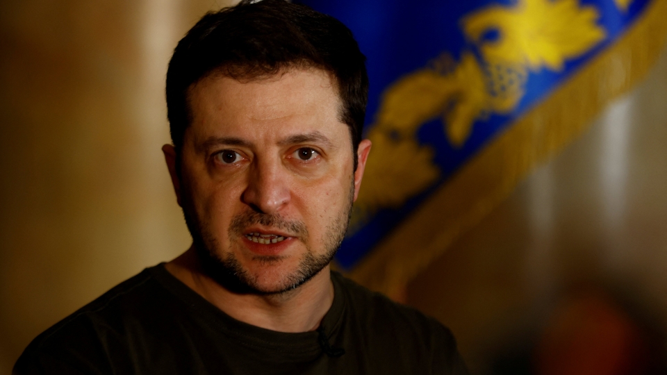 Tổng thống Ukraine thừa nhận tình hình rất khó khăn, hối thúc NATO hỗ trợ vũ khí.jpg