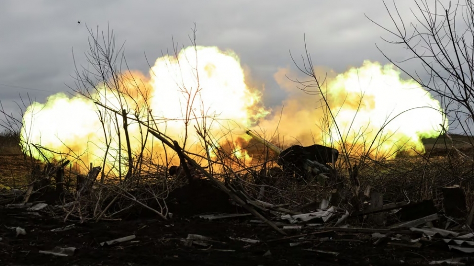 phao Ukraine, phao binh Ukraine, hoa luc Ukraine, ngoai o Bakhmut -afp.jpg