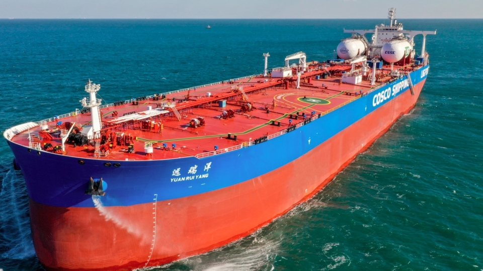 tau van tai Trung Quoc, hang hai Trung Quoc, COSCO -cgtn.jpg