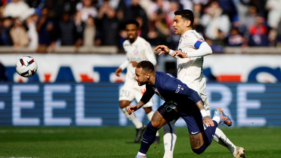 2023-02-19t142053z_1568906653_up1ej2j10xxbw_rtrmadp_3_soccer-france-psg-lil-report.jpg