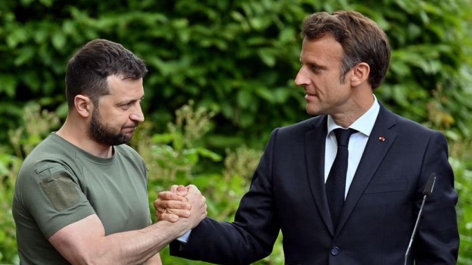 Macron Zelensky, tong thong Phap Ukraine -afp.jpg