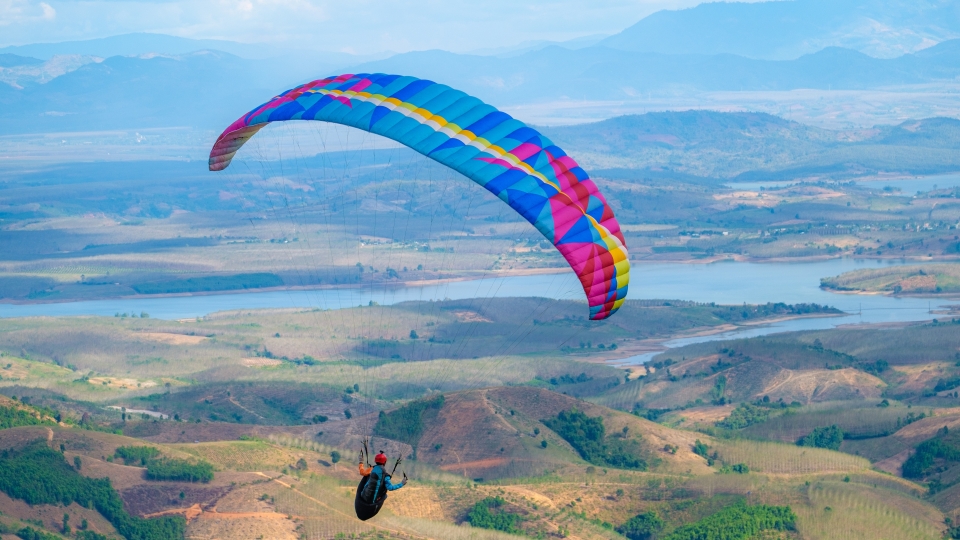 paragliding_tournament.jpg