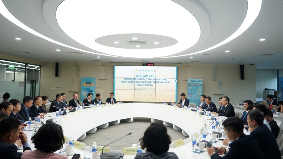 1-bo_ngoai_giao_lam_viec_voi_vietnam_airlines_ve_tang_cuong_phoi_hop_tai_nuoc_ngoai.jpg