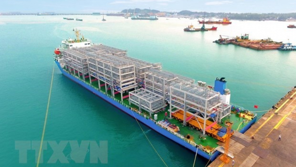 doosan_vina_exports_1200_tonnes_of_modules_to_singapore.jpg