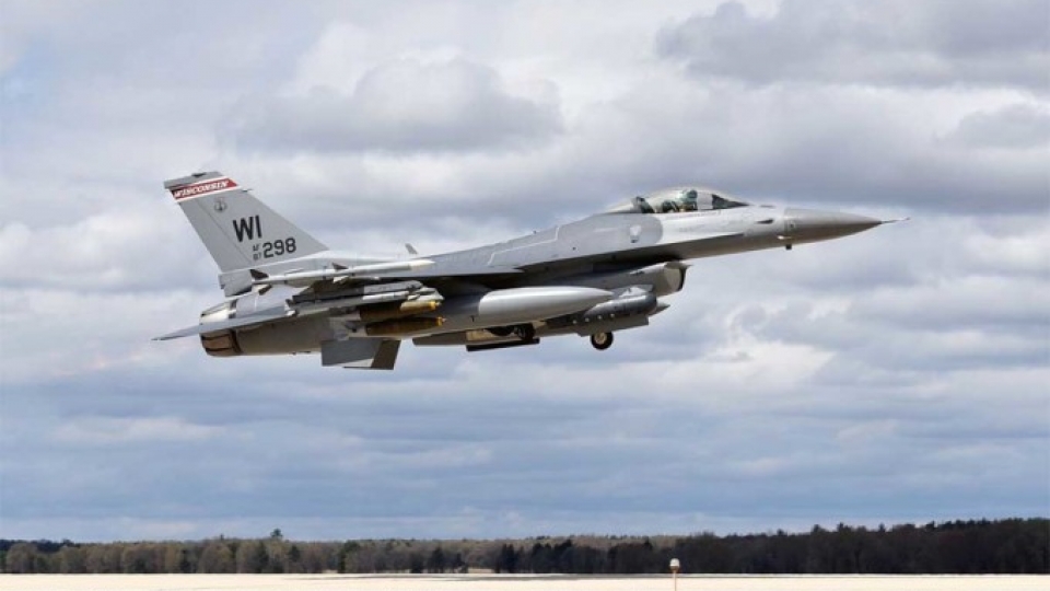 tiem_kich_f16.jpg