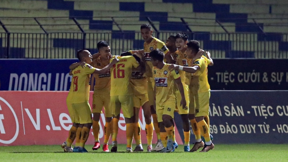 bang xep hang v-league 2023 moi nhat.jpg
