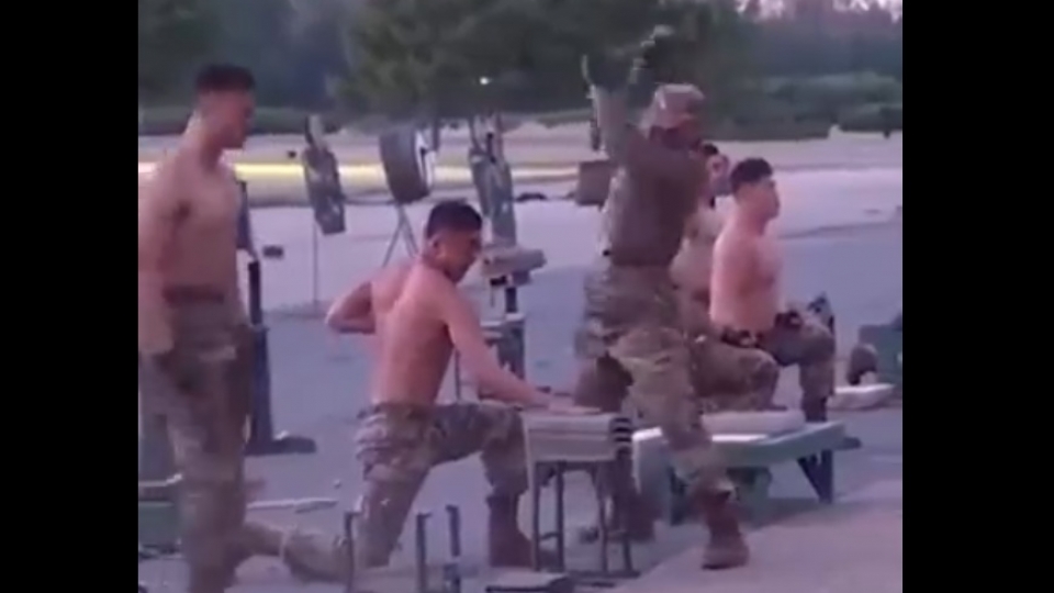 dac cong Trieu Tien pho dien cong phu minh dong da sat -kctv.jpg