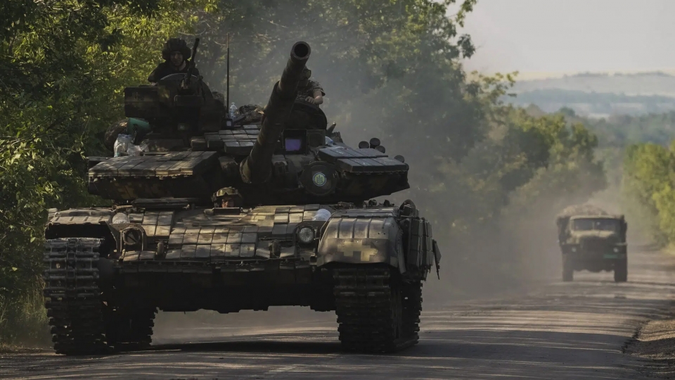xe_tang_ukraine_o_donetsk.jpg
