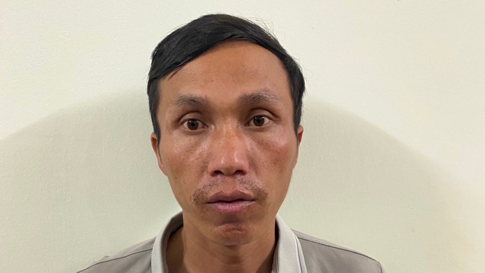 doi_tuong_hang_a_tinh_tai_co_quan_cong_an.jpg