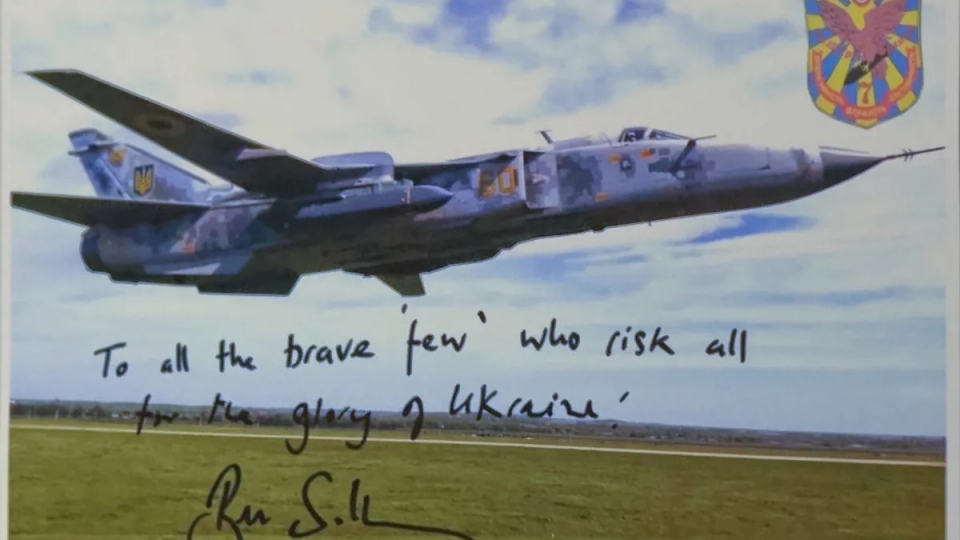 buu thiep bo truong quoc phong Anh lo thong tin nhay cam ve quan doi Ukraine,  Su-24 trang bi Storm Shadow -twitter.jpg