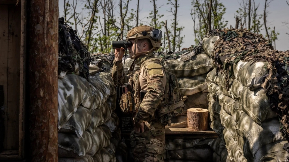 linh Ukraine trong chien hao Ukraine  o Donetsk -nytimes.jpg