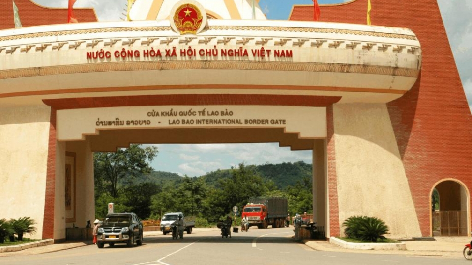 The Lao Bao international border gate in Quang Tri is the gateway to trade and tourism activities with Thailand.jpg