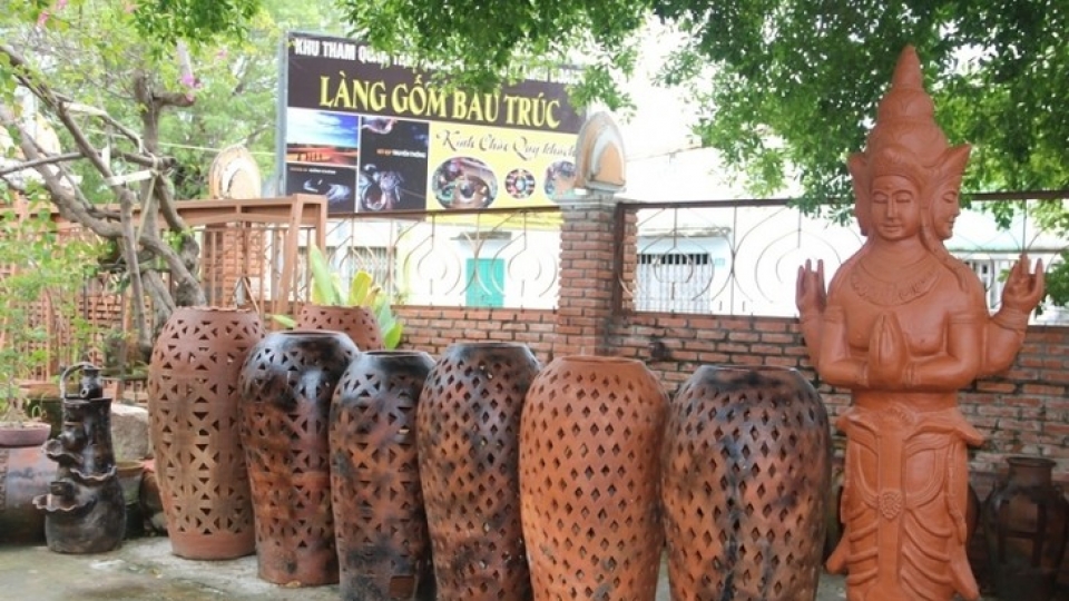 bau_trang_pottery_village_2.jpg