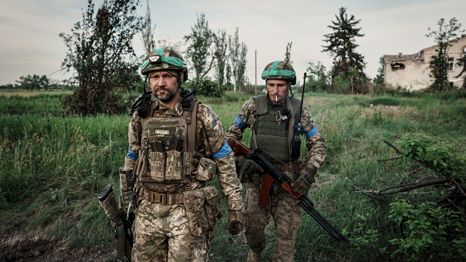 binh_sy_ukraine_vuot_cua_ai_nga.jpeg