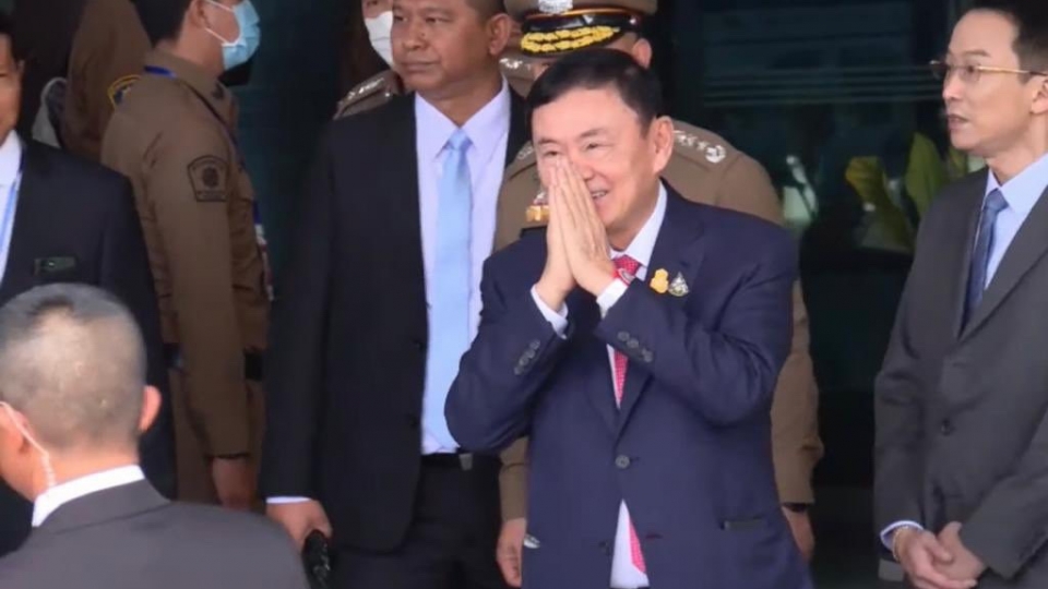 Cựu Thủ tướng Thaksin xuất hiện tại sân bay Don Mueang_Nguồn Thai Enquire (1).jpg