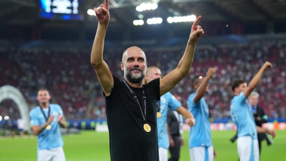 hlv-pep-guardiola-gay-soc-sau-khi-man-city-gianh-sieu-cup-chau-au-2.jpg