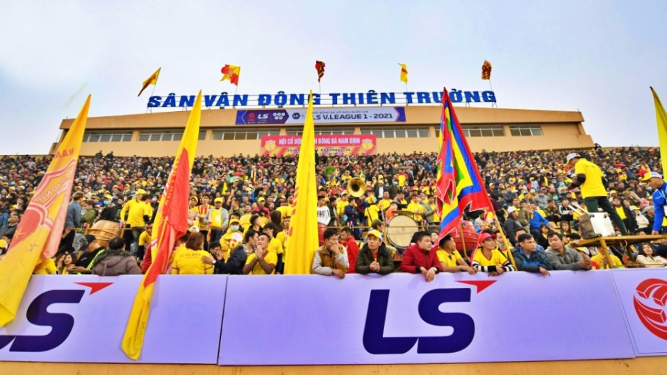 hoi_co_dong_vien_bong_da_nam_dinh_giai_the.jpg