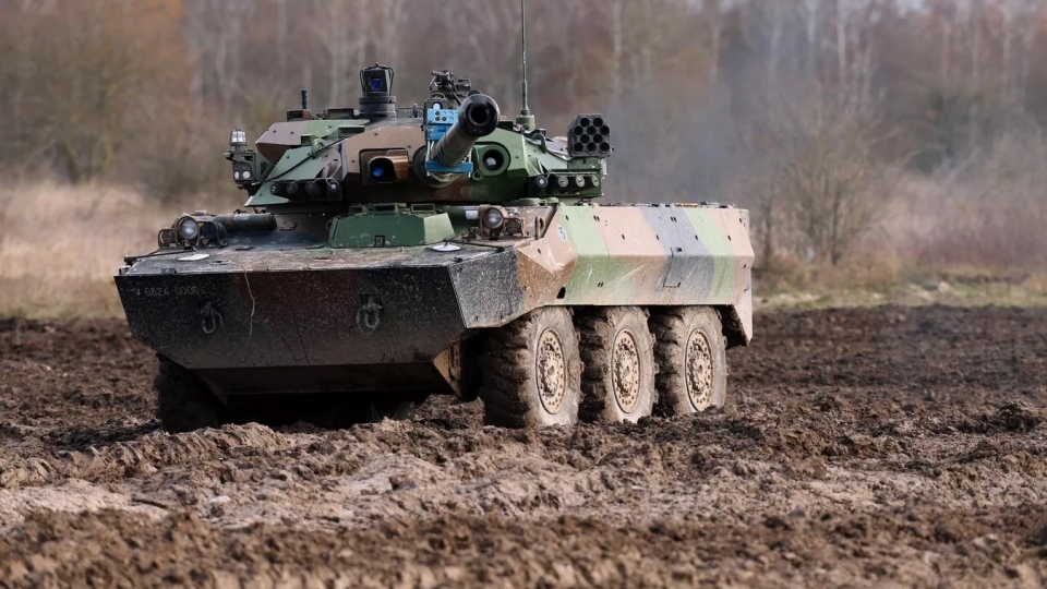 xe_thiet_giap_amx-10_rc_cua_phap.jpg