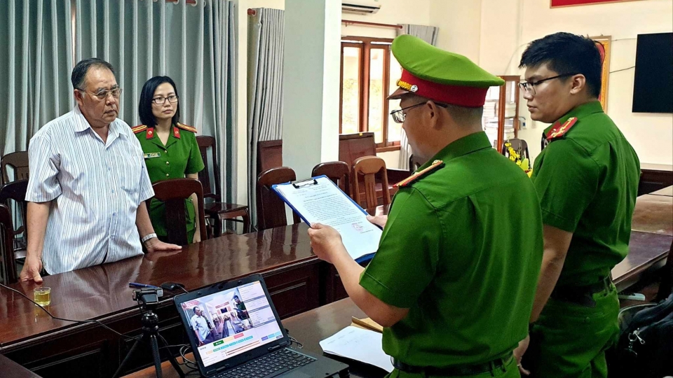 co_quan_canh_sat_dieu_tra_tong_dat_cac_quyet_dinh_voi_ong_do_duy_vinh.jpg