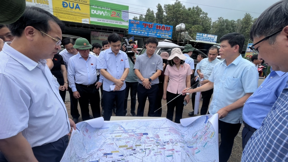 doan_cong_tac_cua_quoc_hoi_kiem_tra_cao_toc_bien_hoa_-_vung_tau_anh_hong_phuc.jpg