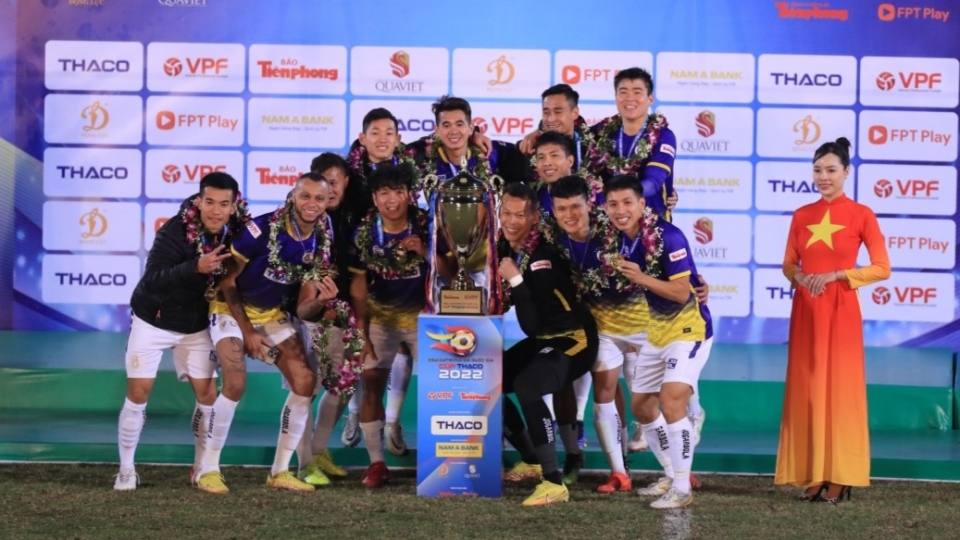 ha-noi-chia-tay-van-kien-2.jpg