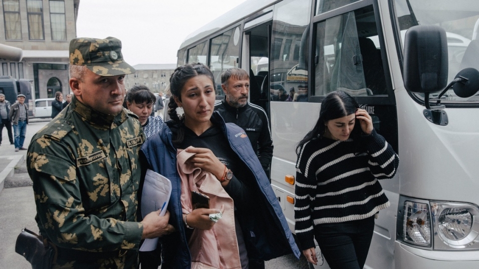 nguoi toc Armenia di tan khoi Karabakh, dan Armenia roi Nagorno-Karabakh thang 9-2023 -bnn.jpg
