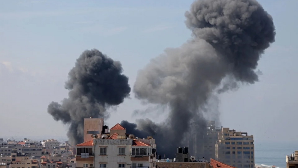 Israel tan cong Gaza thanh pho 7-10-2023 -getty.jpg