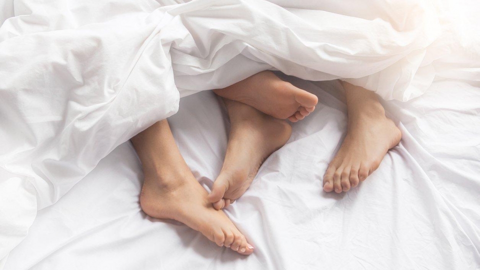 Sợ hãi mỗi tối phải ngủ chung với chồng mới cưới