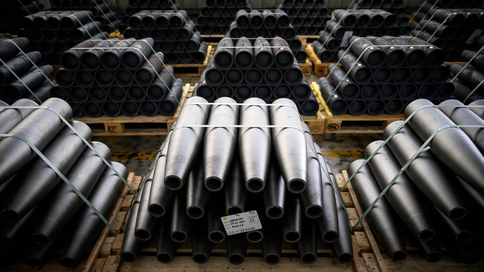 dan_phao_155mm_eu.jpg