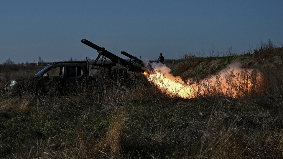 2023-11-07T151814Z_1667841092_RC2984AMKE6M_RTRMADP_3_UKRAINE-CRISIS-SOUTH-FRONTLINE.JPG