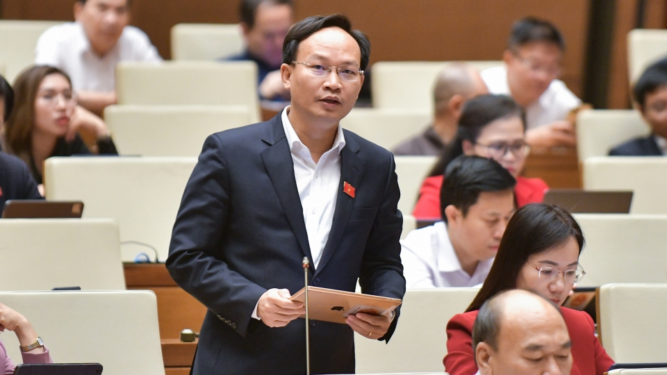 241120230455-pham-van-thinh.jpg