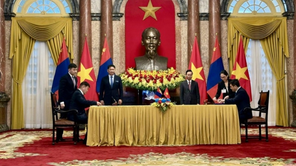 Vietnam signs rice trade deal with Mongolia.jpg