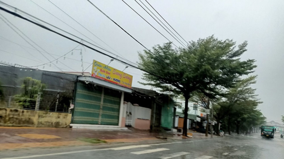 hoc_sinh_nghi_hoc.jpg