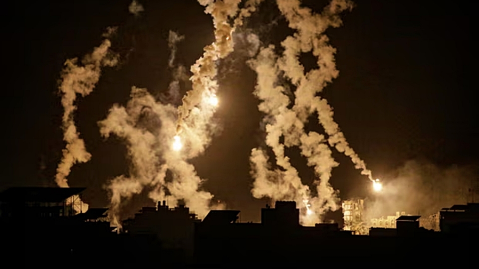 phao sang quan doi Israel o bac Gaza -epa.jpg