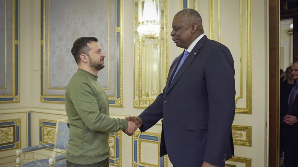 tong thong ukraine va bo truong quoc phong my.jpg