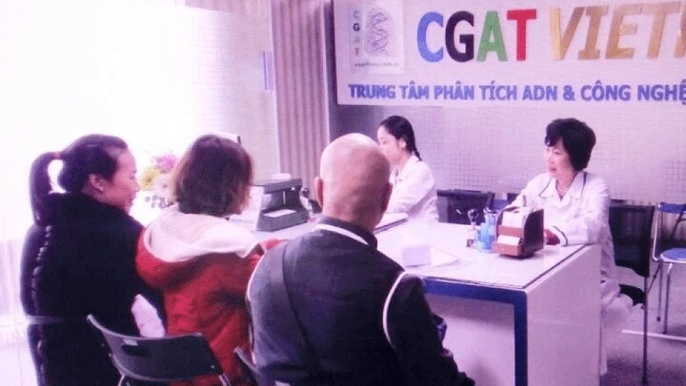 Phát hiện chồng "ăn vụng" với osin, vợ làm điều không tưởng