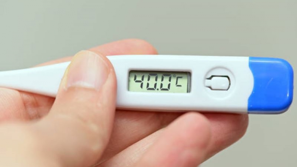 Tủi thân vì sốt cao 40 độ nhưng vợ con không quan tâm, chăm sóc