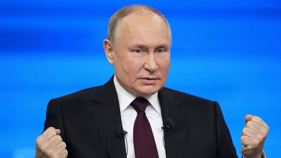 tong thong Nga Putin gio nam tay. hop bao thang 12-2023 -ap.jpg
